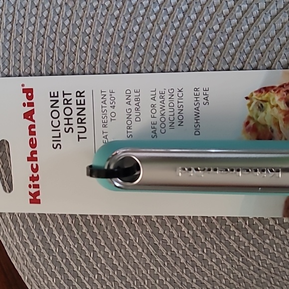 KitchenAid Silicone Short Turner - Picture 2 of 8